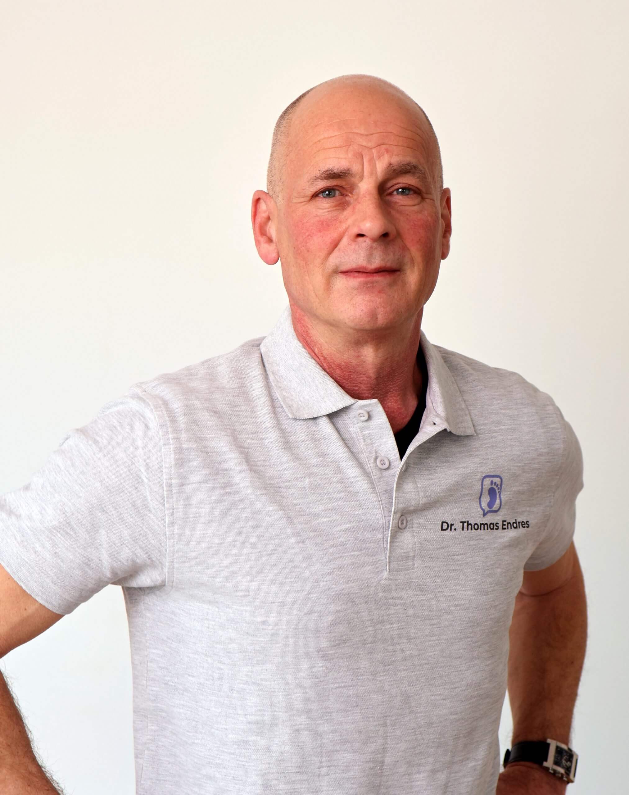 Dr. med. Thomas Endres, Facharzt und medizinischer Experte von HeyFoot
